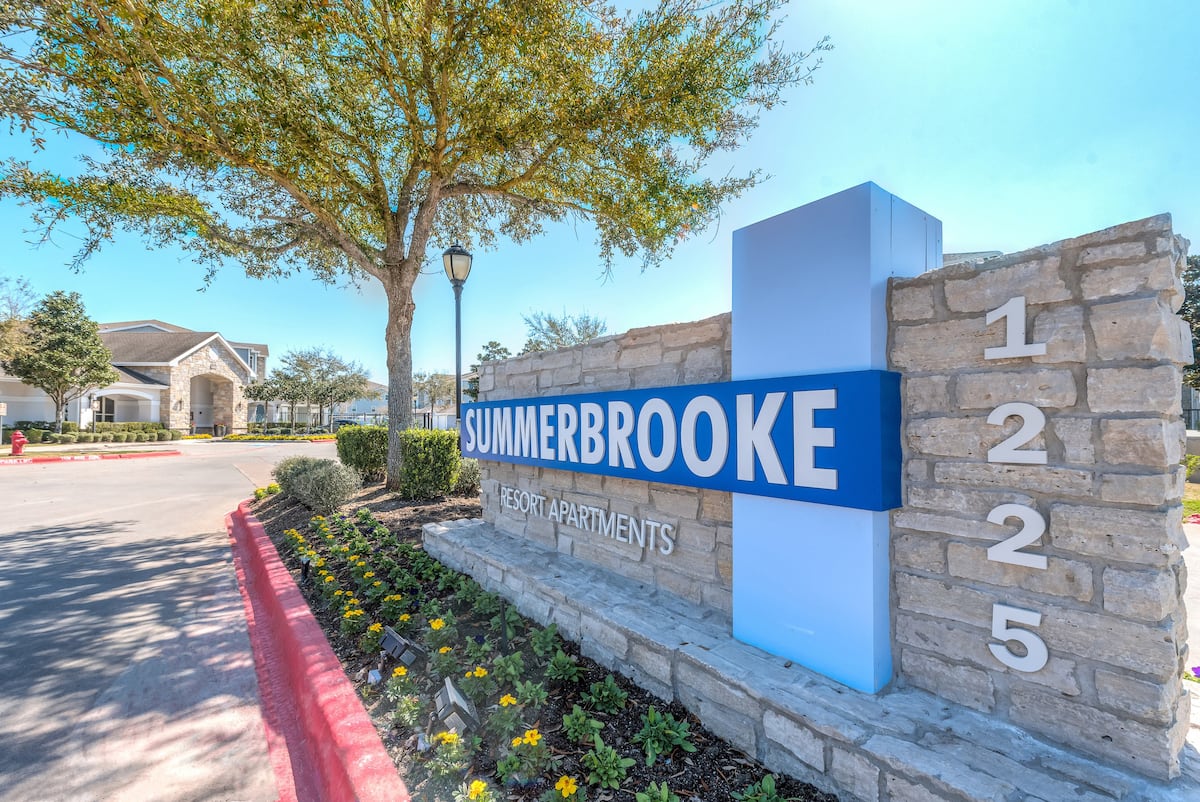 , an Airbnb-friendly apartment in Kemah, TX