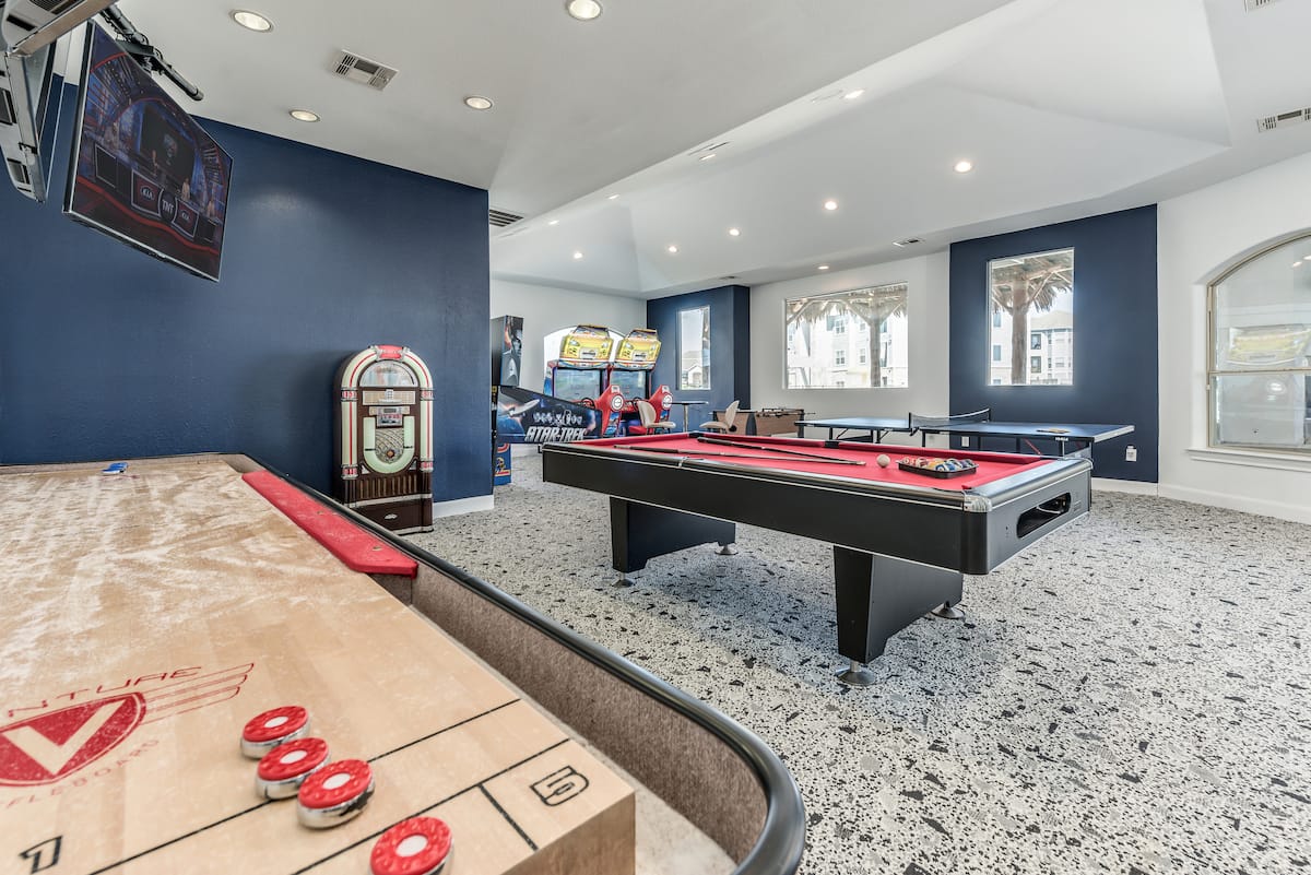 RGVtYW5kUGljdHVyZToyMDI5NzM0MTc1