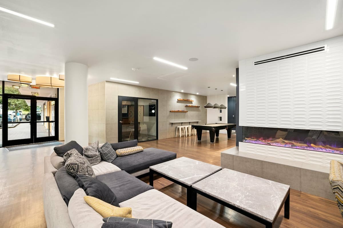 RGVtYW5kUGljdHVyZToyMDI5NzM0MzQ0