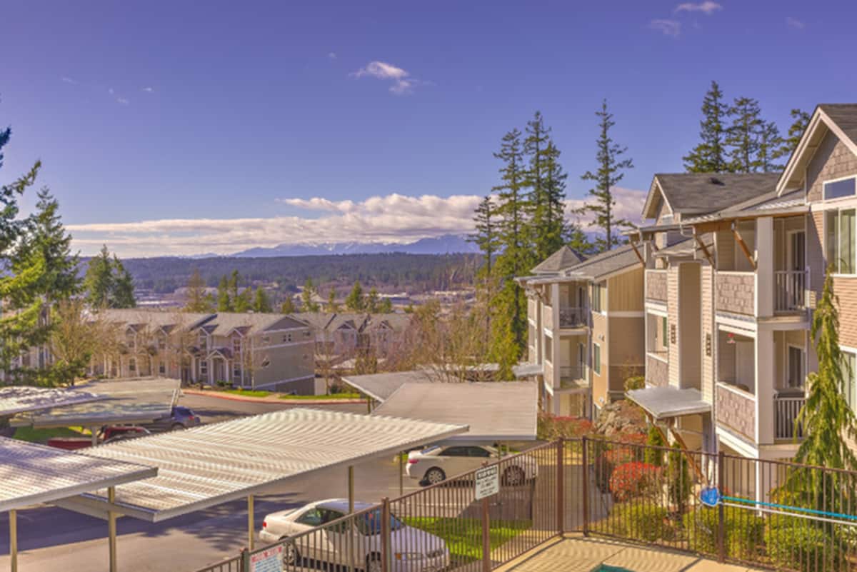 , an Airbnb-friendly apartment in Silverdale, WA