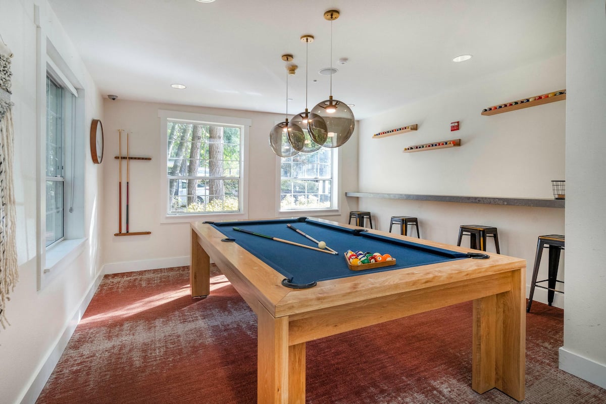 RGVtYW5kUGljdHVyZToyMDQzMjc0Njc4