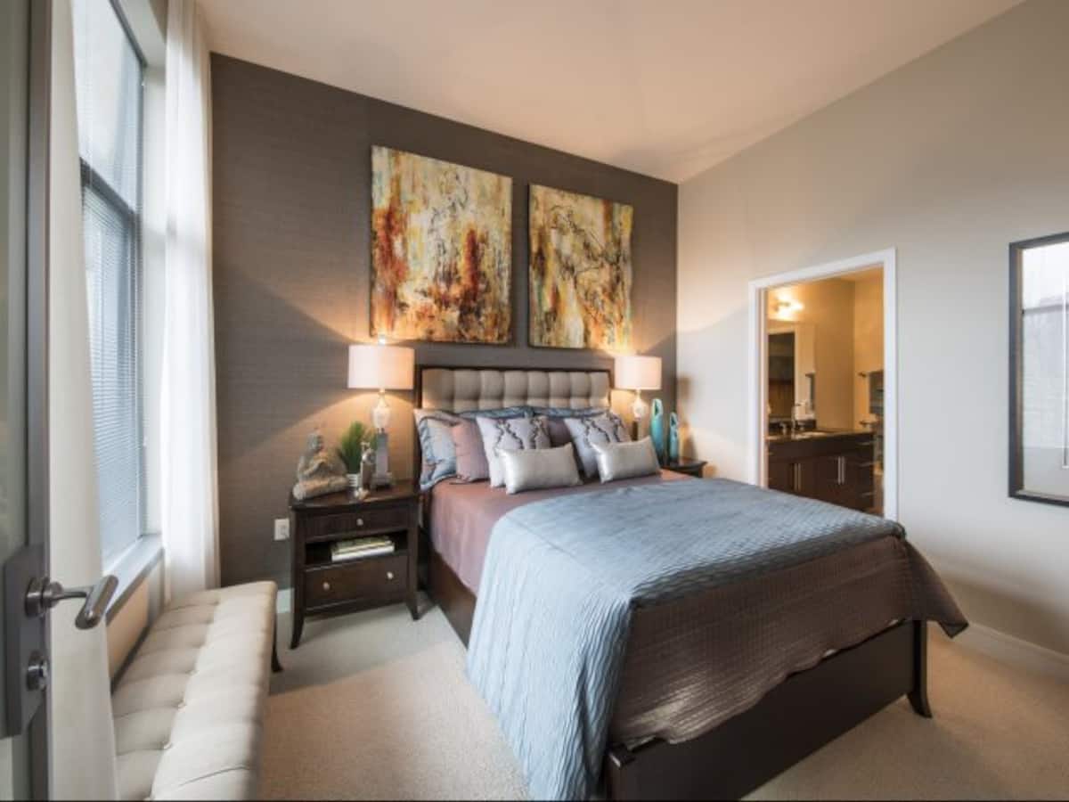 , an Airbnb-friendly apartment in McLean, VA