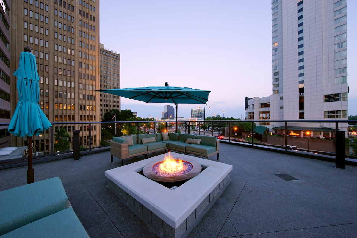 Earn in Cyan On Peachtree, an Airbnbfriendly apartment building