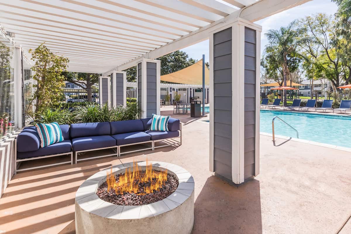 Earn with Airbnbfriendly apartments in Riverside Airbnb