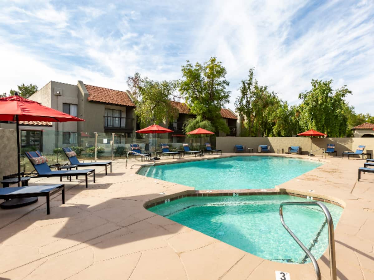, an Airbnb-friendly apartment in Chandler, AZ