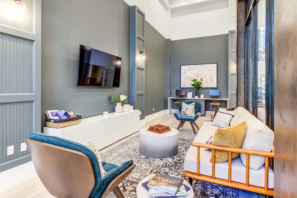 RGVtYW5kUGljdHVyZToxOTQzMTAzMzcx