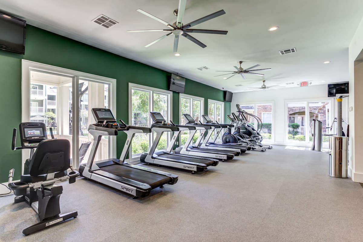 RGVtYW5kUGljdHVyZToxOTQzMTAzNDA0