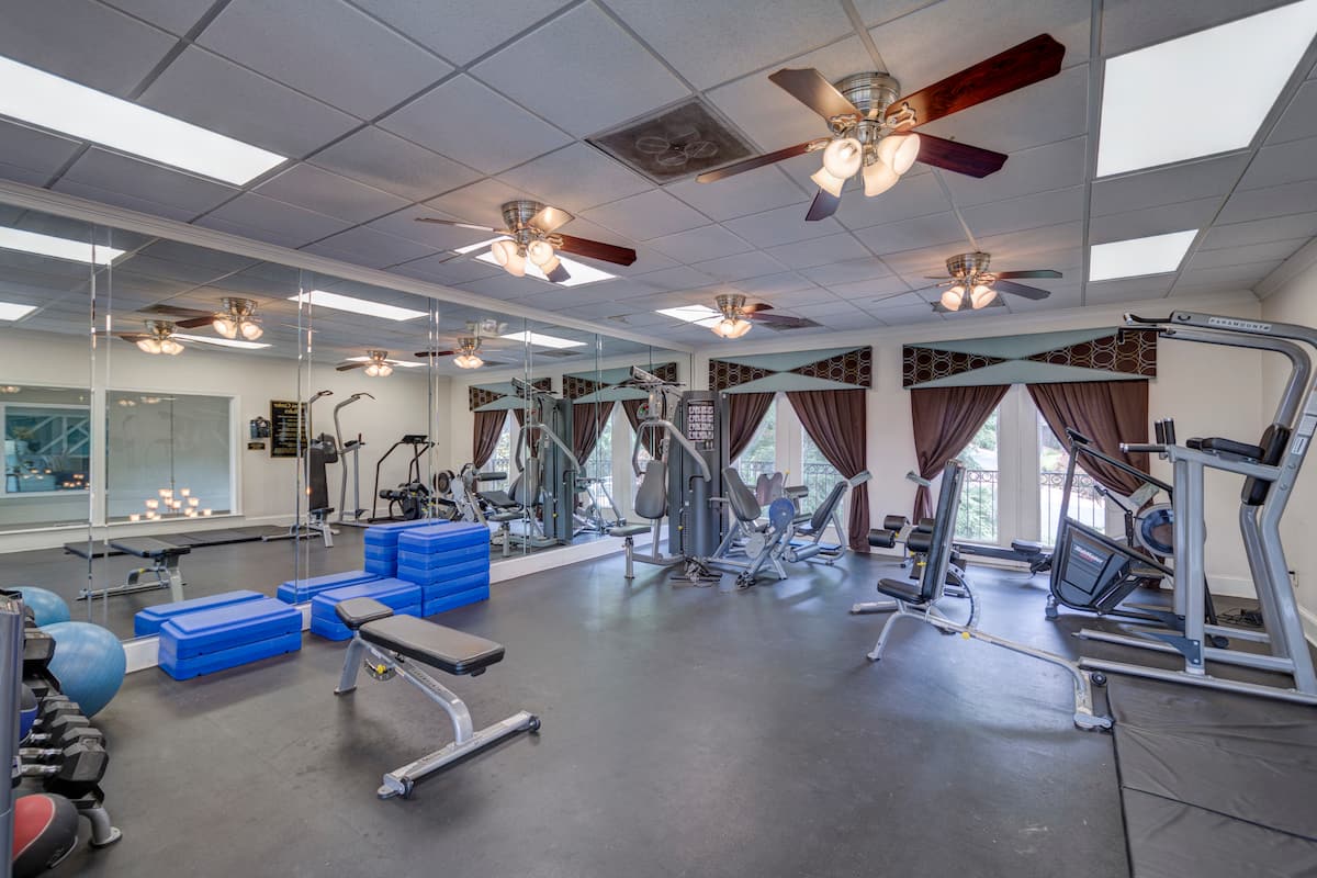 RGVtYW5kUGljdHVyZToxOTUxNTI4OTUz