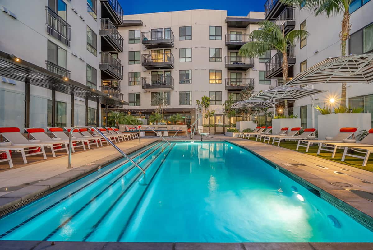 Earn in Wallace on Sunset, an Airbnbfriendly apartment building