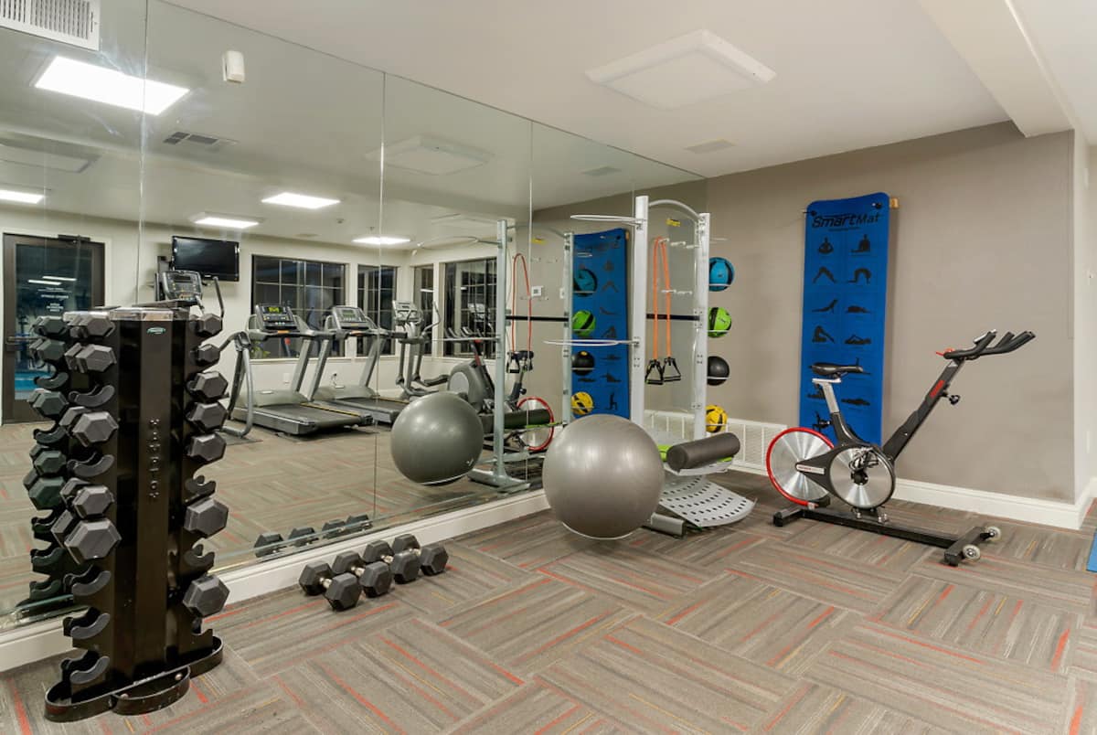 RGVtYW5kUGljdHVyZToxOTQzMTU0NDkx