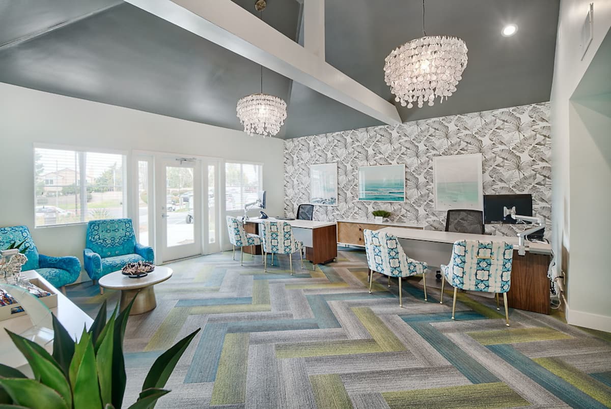 RGVtYW5kUGljdHVyZToyMTE5MzYwNzMz