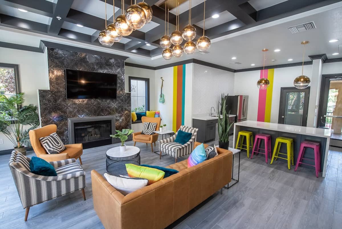 Alternate view of Pinnacle at Fullerton, an Airbnb-friendly apartment in Fullerton, CA