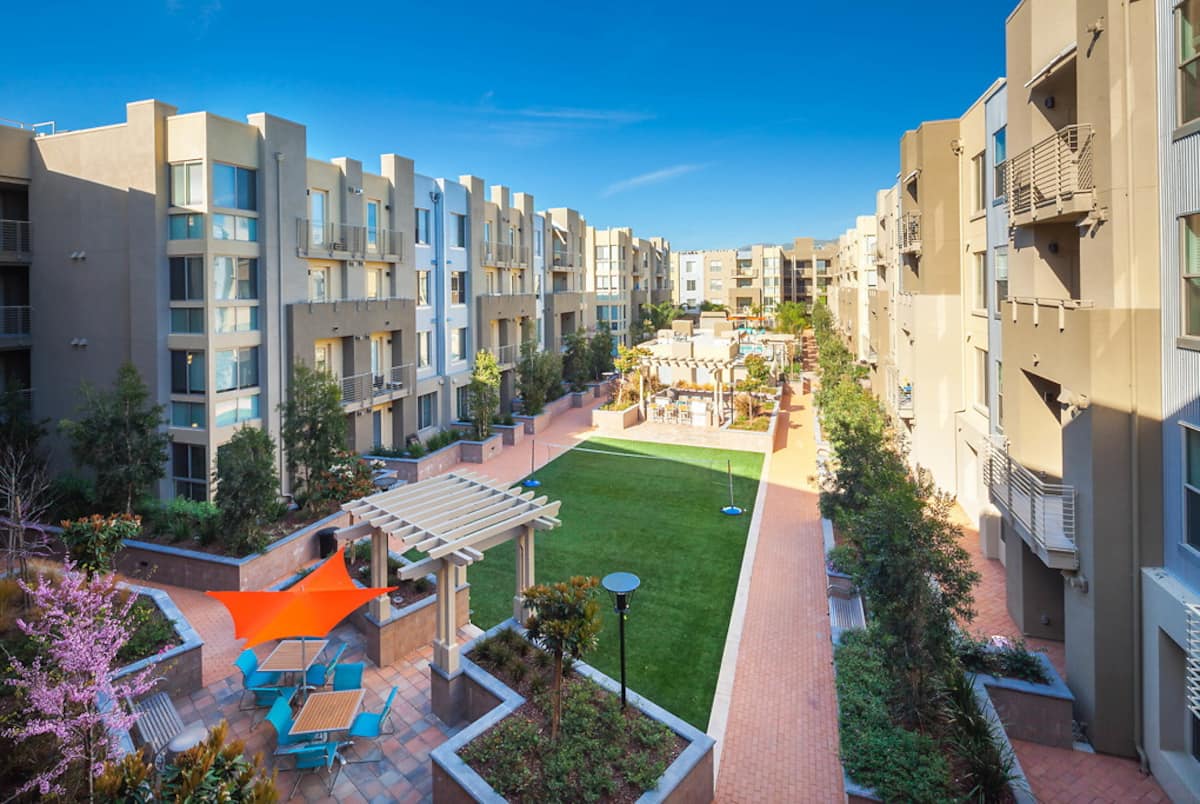 RGVtYW5kUGljdHVyZToxOTQzMTU3MDc4