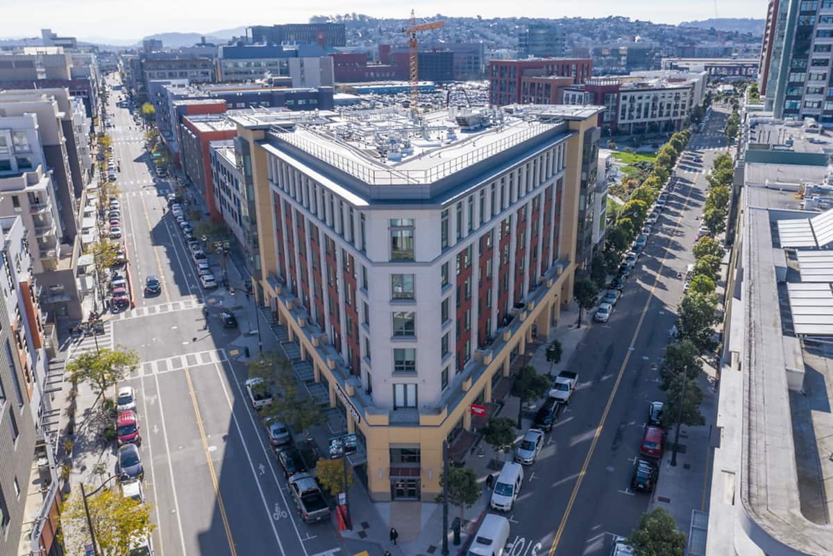 , an Airbnb-friendly apartment in San Francisco, CA