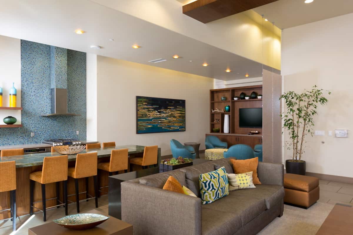 RGVtYW5kUGljdHVyZToxOTQzMTU2MDI5