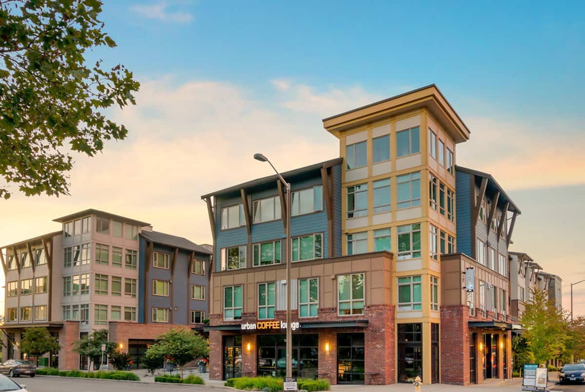 Exterior of Slater 116, an Airbnb-friendly apartment in Kirkland, WA