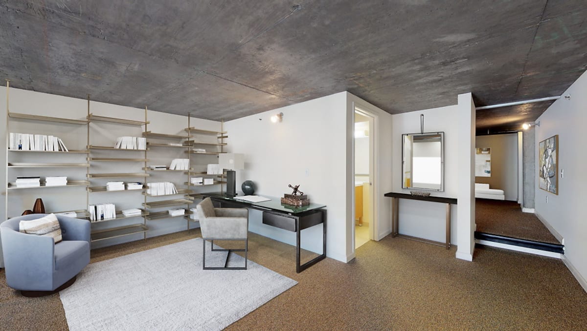 RGVtYW5kUGljdHVyZToxOTQzMTU5MDY0