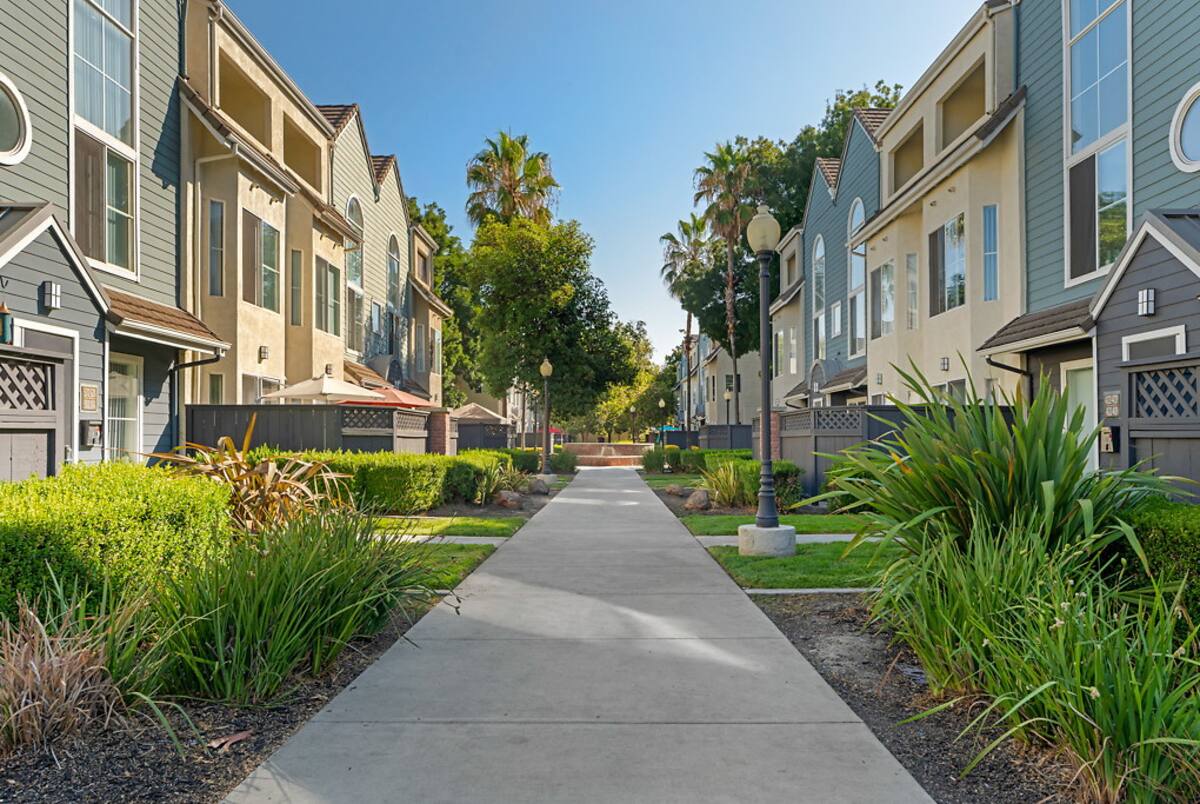 , an Airbnb-friendly apartment in San Jose, CA