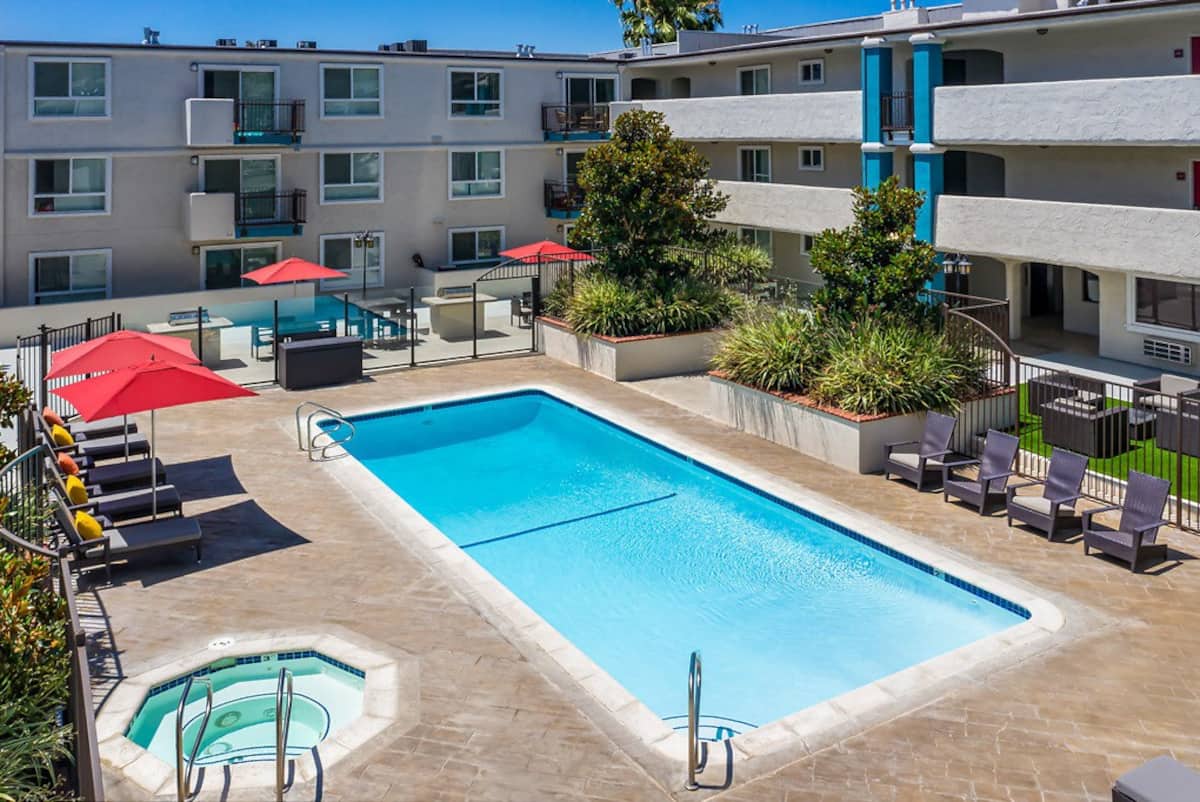 , an Airbnb-friendly apartment in Pasadena, CA