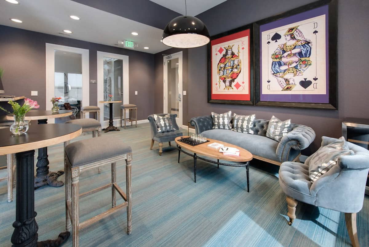 RGVtYW5kUGljdHVyZToxOTQzMTU5MDk0