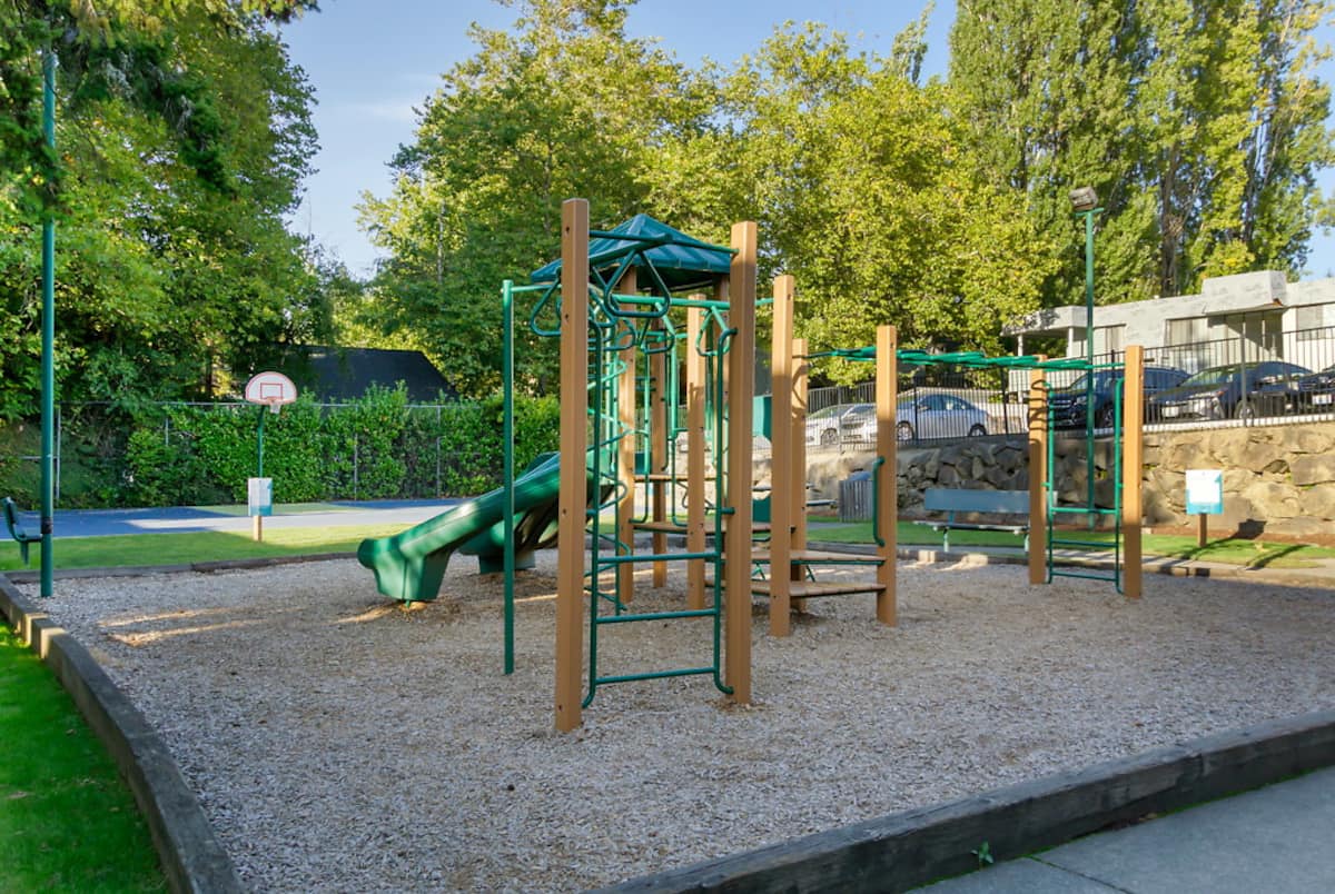 RGVtYW5kUGljdHVyZToxOTQzMTU0Mjcx