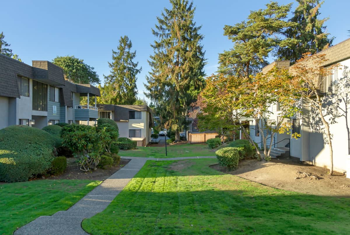 , an Airbnb-friendly apartment in Bellevue, WA