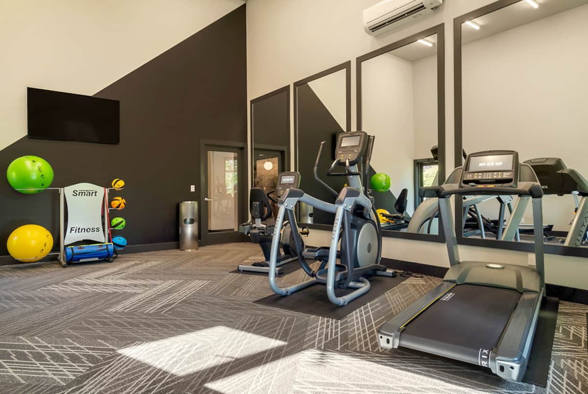 RGVtYW5kUGljdHVyZToxOTQzMTU0MTAy