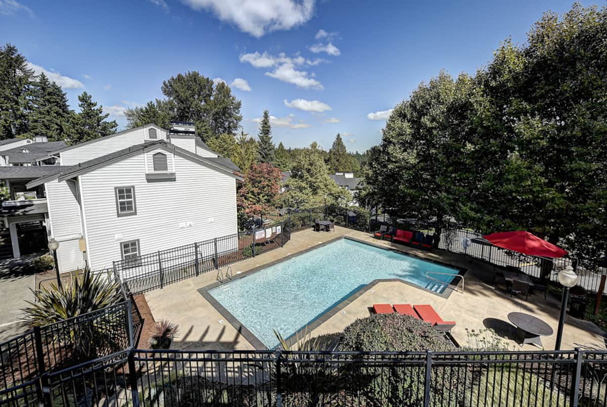 RGVtYW5kUGljdHVyZToxOTQzMTU4ODY0