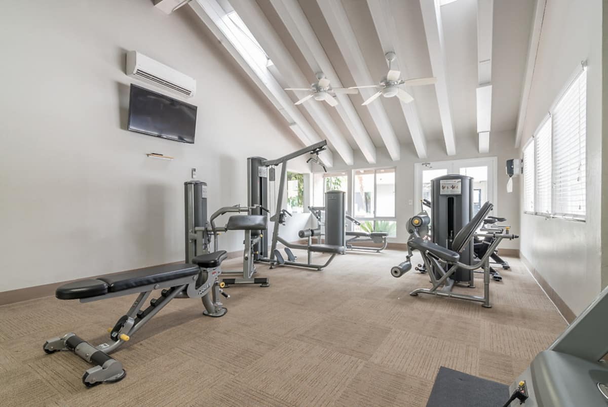 RGVtYW5kUGljdHVyZToxOTQzMTU4MDE0