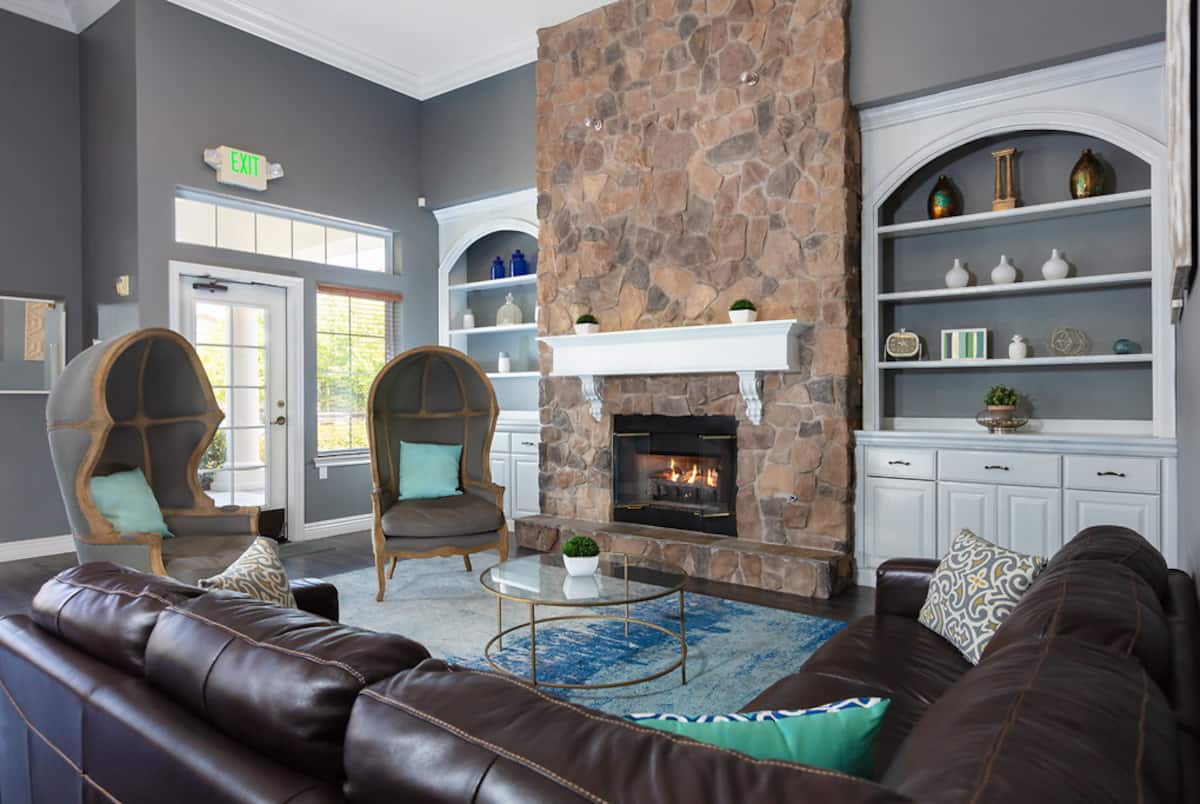 RGVtYW5kUGljdHVyZToxOTQzMTUzNzY1