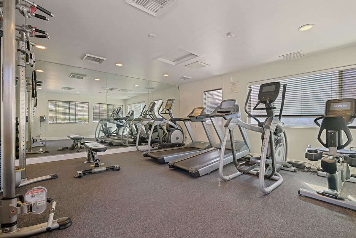 RGVtYW5kUGljdHVyZToyMDQ1NzgwOTY5