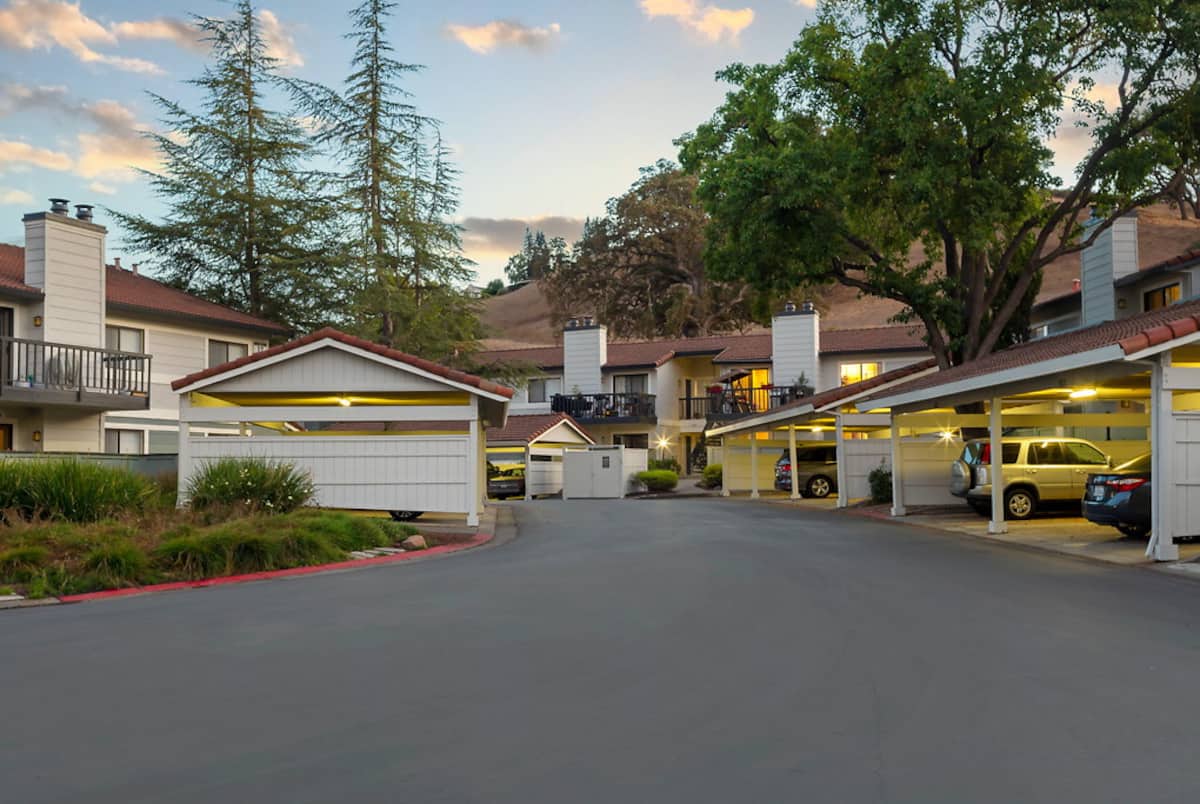 , an Airbnb-friendly apartment in San Ramon, CA