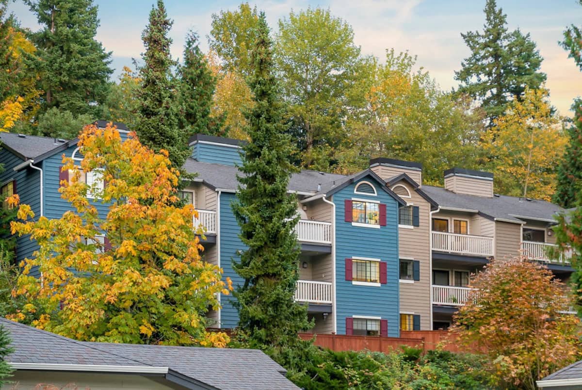 , an Airbnb-friendly apartment in Bellevue, WA