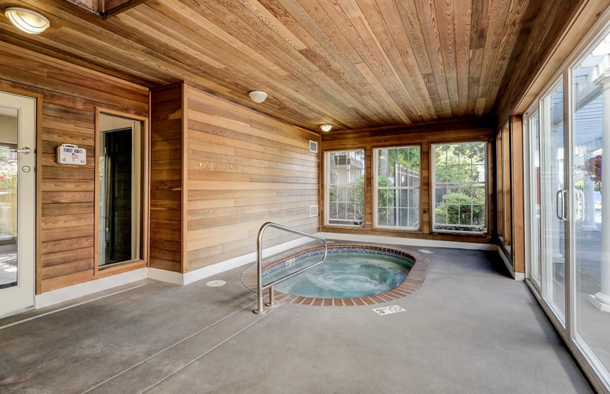 RGVtYW5kUGljdHVyZToxOTQzMTYwMjU0