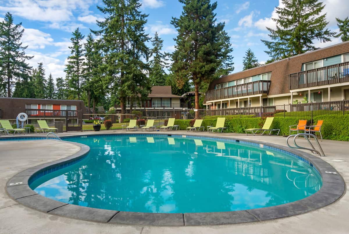 RGVtYW5kUGljdHVyZToxOTQzMTU4OTc2