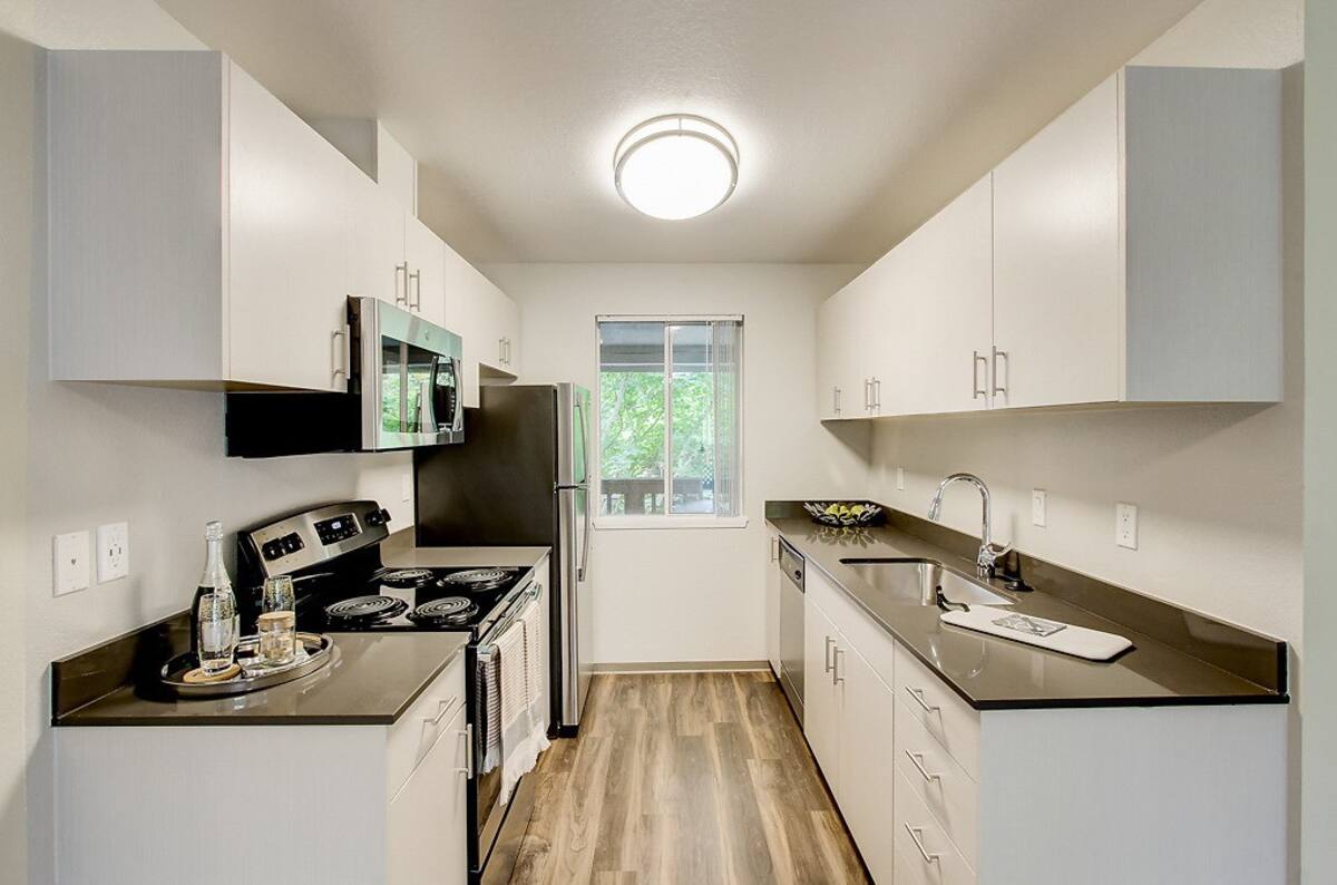 , an Airbnb-friendly apartment in Kirkland, WA