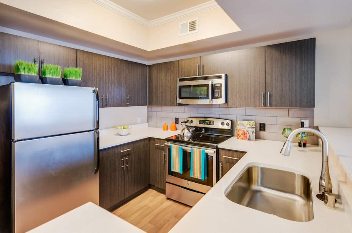 RGVtYW5kUGljdHVyZToxOTQzMTYxMDYw