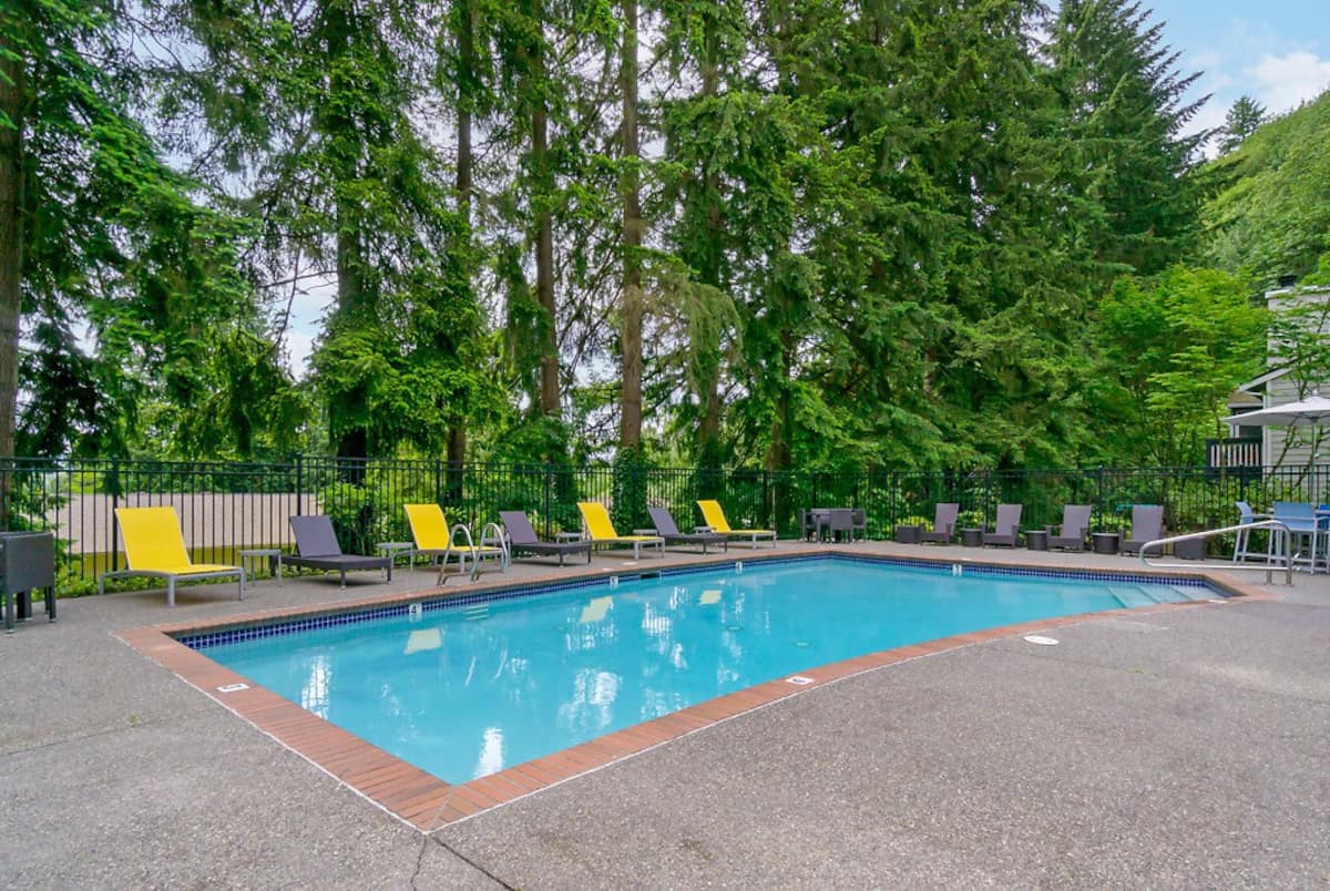 , an Airbnb-friendly apartment in Redmond, WA