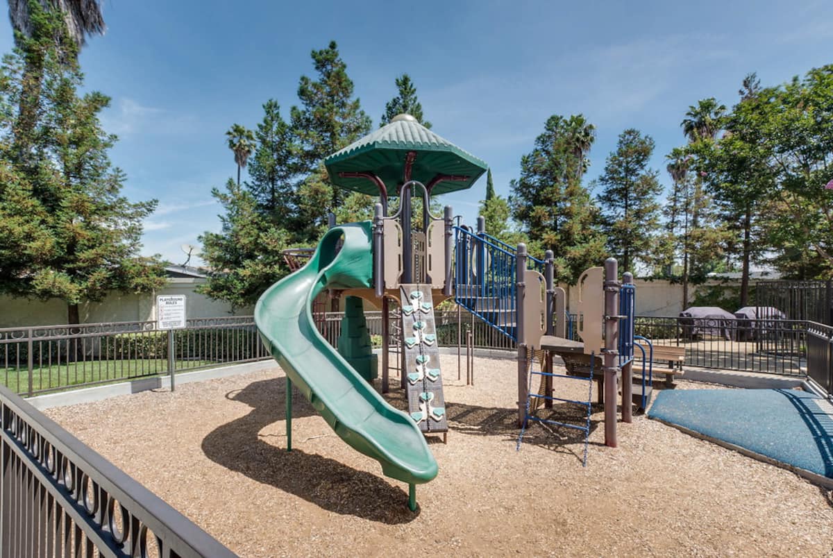 RGVtYW5kUGljdHVyZToxOTQzMTU2Mjgw