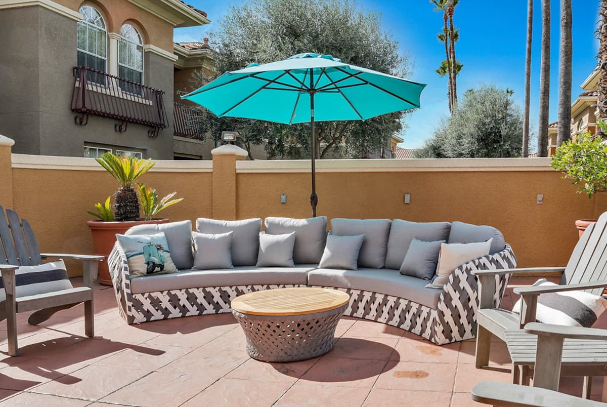 RGVtYW5kUGljdHVyZToxOTQzMTU3Mjcz