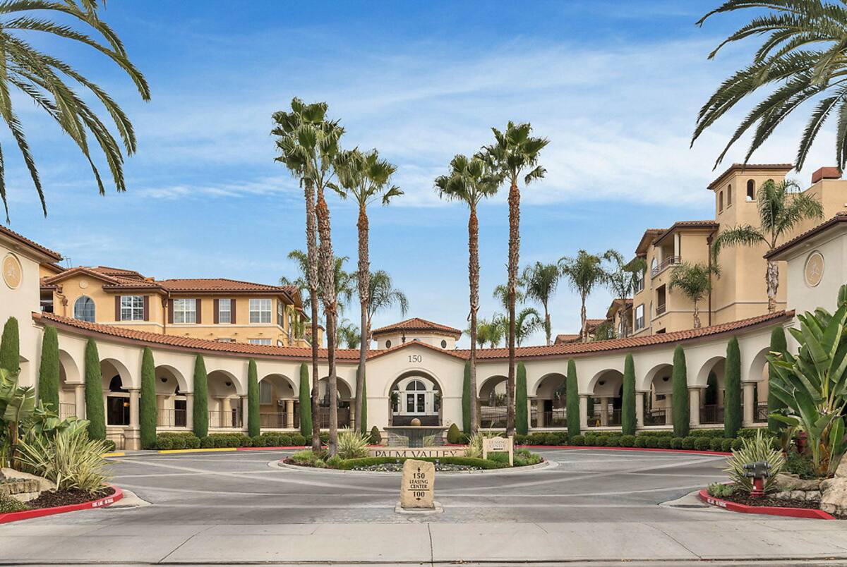 Villa At Palm Valley, an Airbnbfriendly apartment