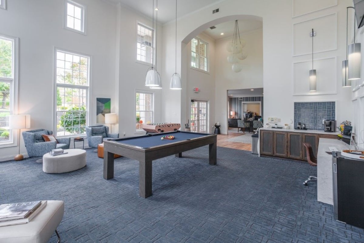 THE RESERVE AT GLENBRIDGE, an Airbnbfriendly apartment