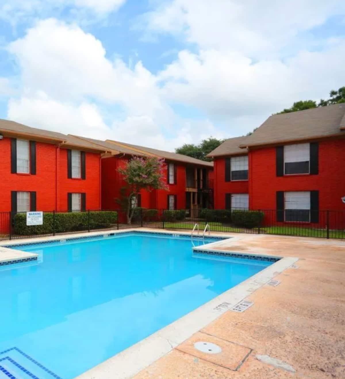 RGVtYW5kUGljdHVyZToxOTk5MDg4NDA5