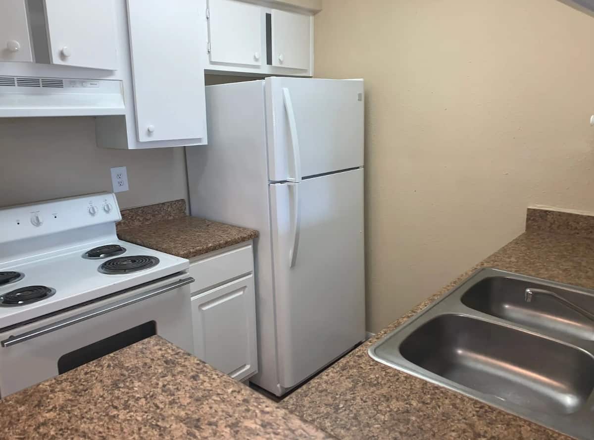 RGVtYW5kUGljdHVyZToxOTk5MTQ2ODcz