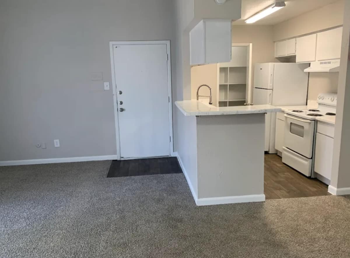 RGVtYW5kUGljdHVyZToxOTk5MTQzMTU4