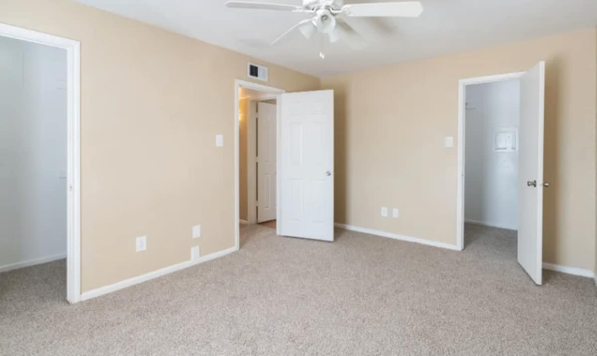 RGVtYW5kUGljdHVyZToxOTk5MTQwNjg2