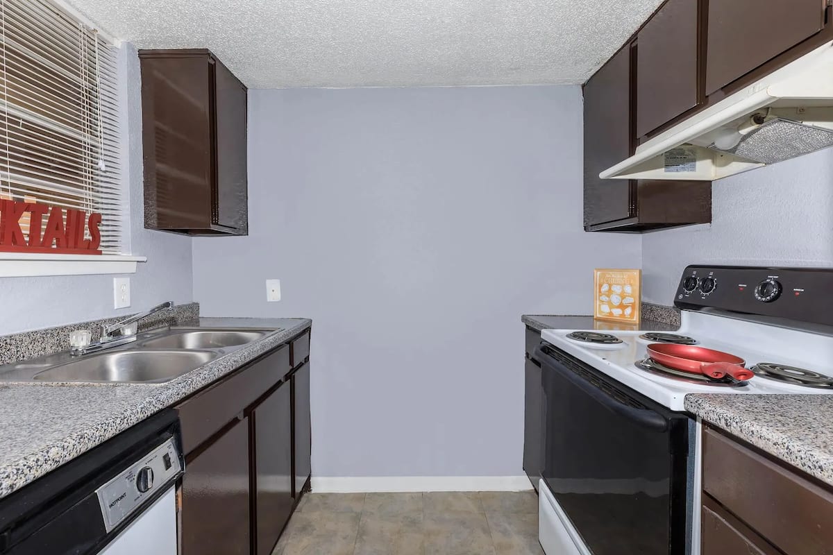 RGVtYW5kUGljdHVyZToxOTk5MTAyMzE2