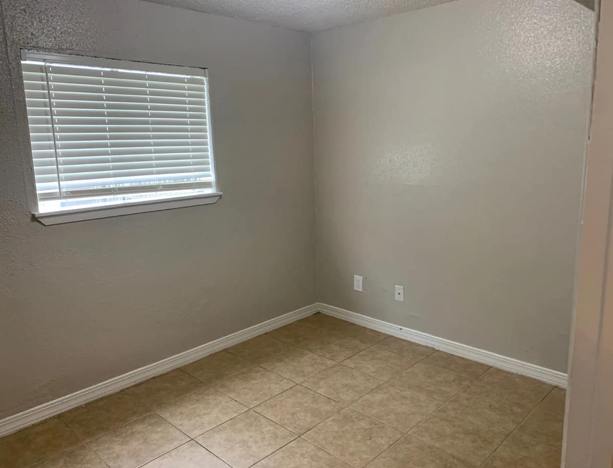 RGVtYW5kUGljdHVyZToxOTk5MDM5NDc0