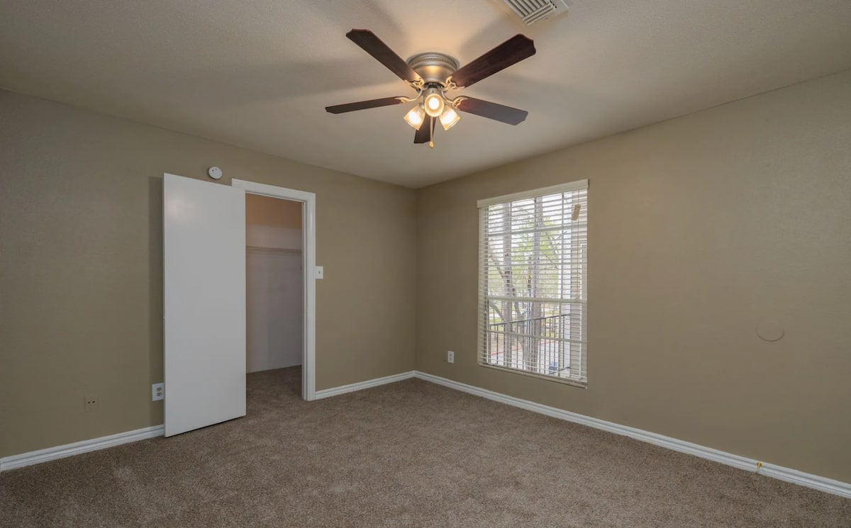 RGVtYW5kUGljdHVyZToxOTk5MTAwOTg3