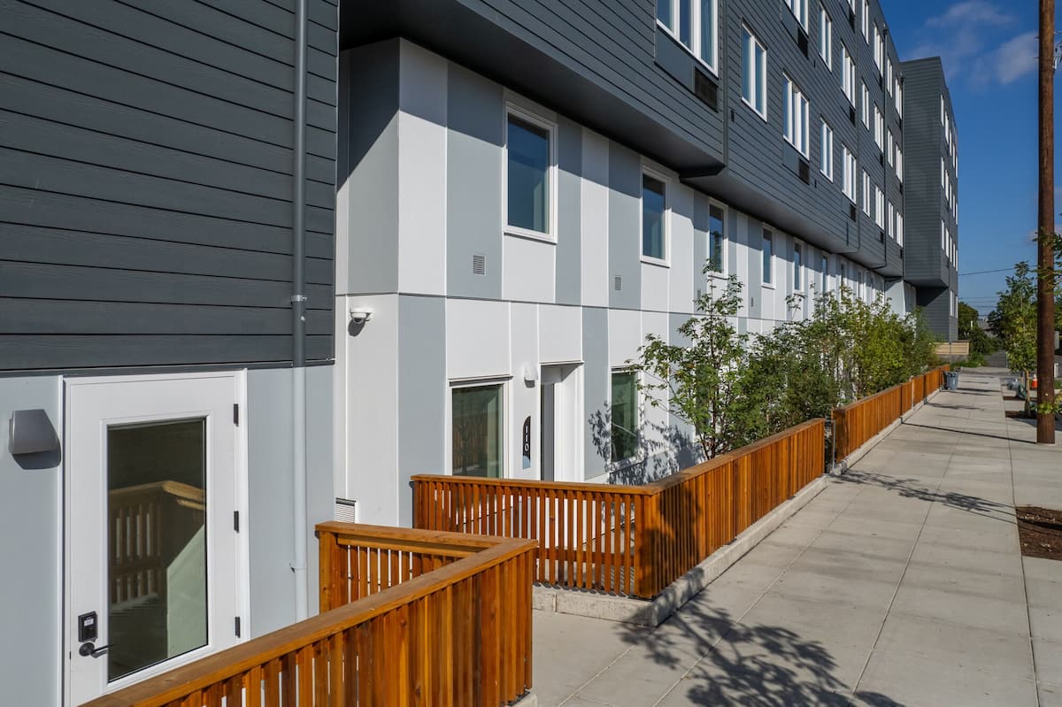 Exterior of The Frankie, an Airbnb-friendly apartment in Portland, OR